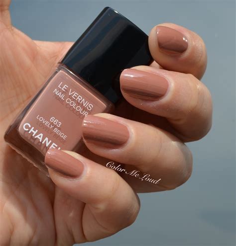 chanel le vernis longue tenue|chanel lovely beige nail polish.